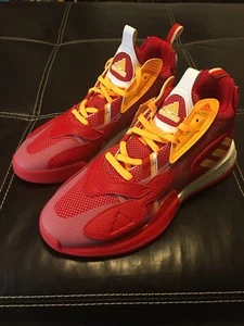 Scarpe da basket Adidas ZoneBoost Atlanta Hawks ATL da uomo taglia 9,5 FY0869 - Foto 1 di 10