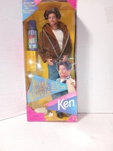 MUÑECA KEN PERFUMADA BARBIE COOL SHAVIN 1996 MATE SIN USAR, EN CAJA ORIGINAL 15469 - Imagen 1 de 3