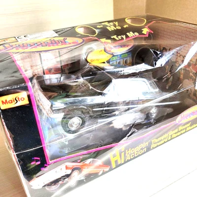 Maisto 1/25 Impala Jumpin’ Hop Ruten RC Auto schwarz Lowrider ferngesteuert Neu JPN - Bild 1 von 4