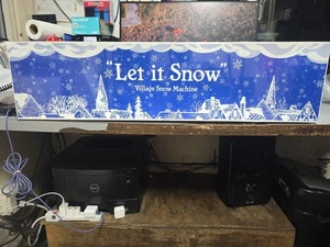 DEPARTAMENTO 56 LET IT MÁQUINA DE NIEVE PUEBLO DE NAVIDAD 52592 CAJA SELLADA ANIMADA - Imagen 1 de 9