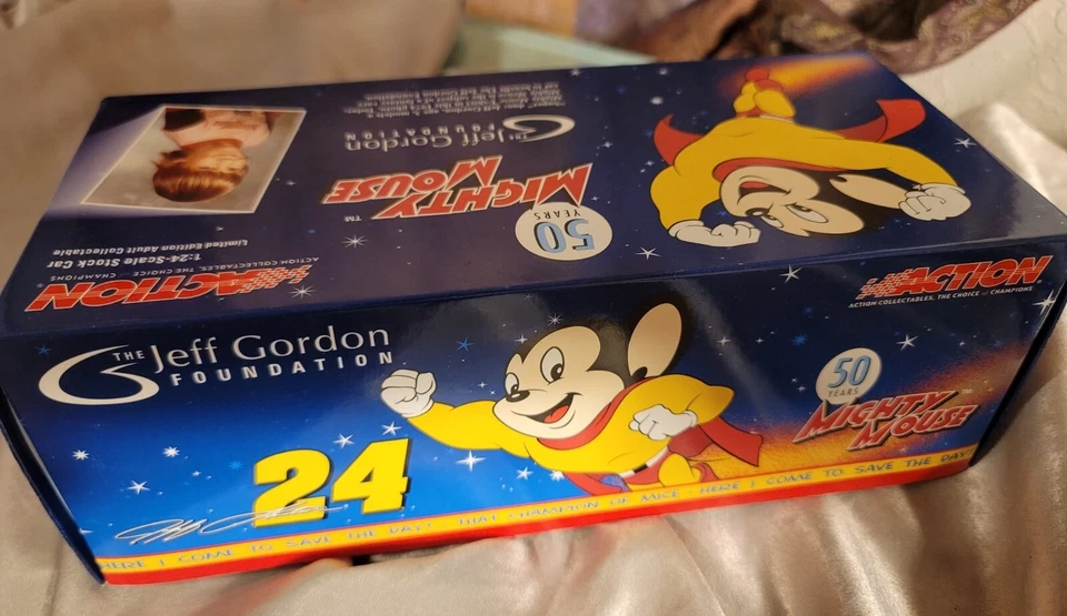 Action 1/24 #24 Jeff Gordon Mighty Mouse 50th JG Foundation 2005 Die Cast Car