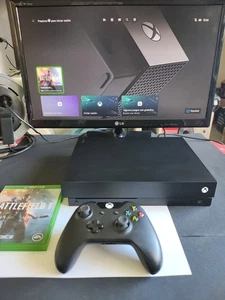 CONSOLA XBOX ONE X MICROSOFT + MANDO + CABLES + JUEGO LEER DESCRIPCIÓN - Imagen 1 de 8