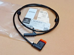 Mercedes-C-Class W204 Rear Speed ABS brake sensor S204 A2045400317 Genuine - Picture 1 of 7