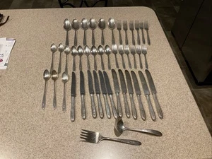 44 Pc Serving For 6 Community Plate GROSVENOR Flatware Set Silverplate 1921 - Picture 1 of 3