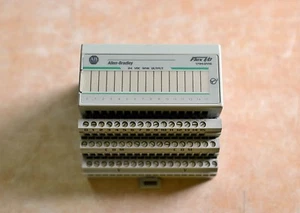 AB Allen Bradley 24VDC Output 1794-OV16 / Terminal Base 1794-TB3 - Picture 1 of 5