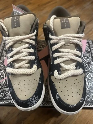 Travis SB Dunk - Image 1 of 4
