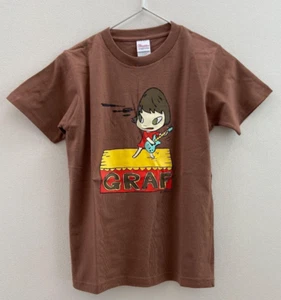 Yoshitomo Nara +graf Collaboration T-Shirt braun Gr. asiatisch 150 XS unbenutzt neuwertig - Bild 1 von 6