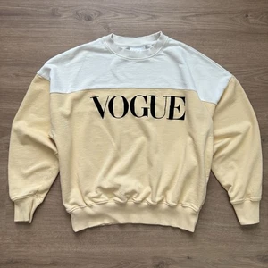 VOGUE Sweatshirt Logo Velvet Spellout Womens Size XL Cotton Yellow White - Picture 1 of 6