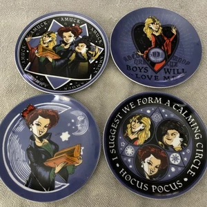 Disney Hocus Pocus Set Of 4 Plates 6” Sanderson Sisters Ceramic Halloween - Picture 1 of 7