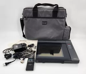 Sharp QA-50 Pannello di proiezione computer con custodia - Foto 1 di 10