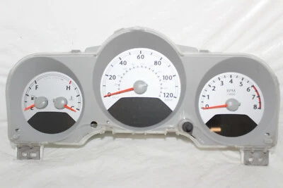 Cuadro de instrumentos velocímetro 06 07 08 PT Cruiser tablero medidores 31.343 millas Foto 1 de 4