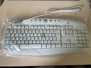 Logitech 967448-0120 Vintage UK Layout Internet Pro PS/2 Keyboard - New Boxed - Picture 1 of 5