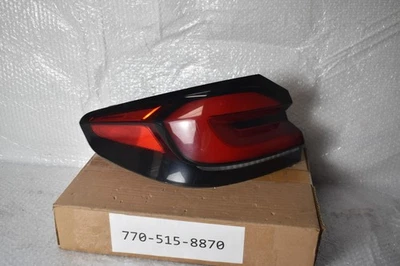 LUZ TRASERA IZQUIERDA BMW M5 BASE 2021-2023 OEM 63-21-8-493-813 Foto 1 de 4