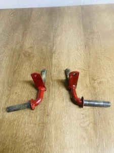 Genuine Toro RH & LH Steering Knuckle Spindle Axle Set 47-0600 47-0590 8-32 - Picture 1 of 4
