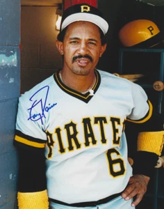 Signed 8x10 TONY PENA Pittsburgh Pirates Autographed  photo- COA - Picture 1 of 1