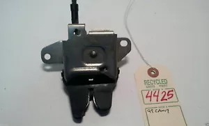 Toyota Camry 1999 actuador con bloqueo de maletero fabricante de equipos originales #4425 - Imagen 1 de 5