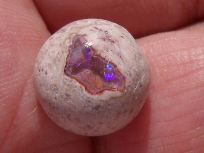 Cuenta de ópalo de fuego Cantera mexicana de 10,68 quilates Foto 1 de 4