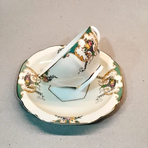 Vintage Czechoslovakia Hexagonal Footed Floral Gold Trim Teacup & Saucer - Picture 1 of 19