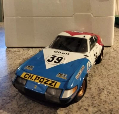 Modellino FERRARI 365 GTB/4 #39 1972 Competizione Daytona 08164E Kyosho 1:18 - Immagine 1 di 4