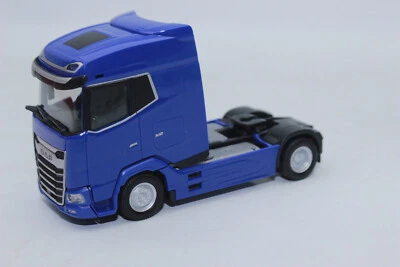 Herpa 315760 BLUE DAF XG Tractor 1:87 H0 NEW in OVP - Image 1 of 4