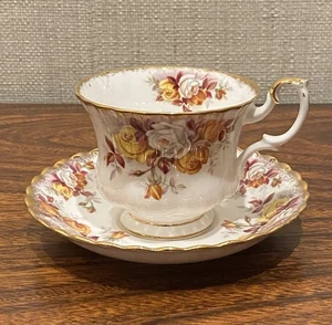 Vintage English Royal Albert Lenora Bone China Cup and Saucer - Picture 1 of 24