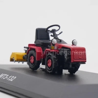 IXO, BELARUS MTZ-132 with soil tool, 1/43, G1825094 - Image 1 of 4