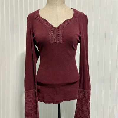 Top Prana Grande Granate Crochet Encaje Ribete Manga Larga Acanalado Boho Yoga Camisa Defecto Foto 1 de 4
