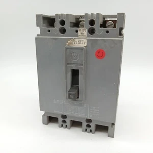 Westinghouse HFB3015L 15A 3-polig 600VAC Leitungsschutzschalter - Bild 1 von 3