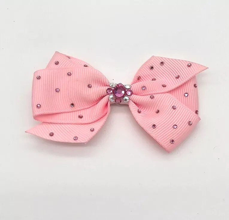 ⭐️TARINA TARANTINO☆ 象リボンアイボリーピアス ⭐️TARINA TARANTINO☆ 象リボンアイボリーピアス - メルカリ