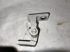 2010 VOLKSWAGEN TIGUAN DOOR HINGE 5N0831401A - Picture 1 of 3