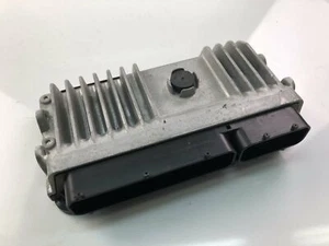 E79 TOYOTA Control Unit 89661-F4250 - Picture 1 of 4