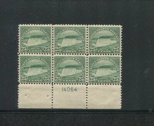 USA Briefmarke #568 postfrisch LH sehr schön Plattenblock Nr. 14064 - Bild 1 von 2