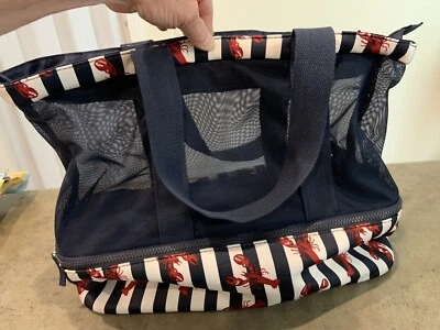 Beach Bag with zip bottom cooler Lobster Print EUC - Image 1 of 4