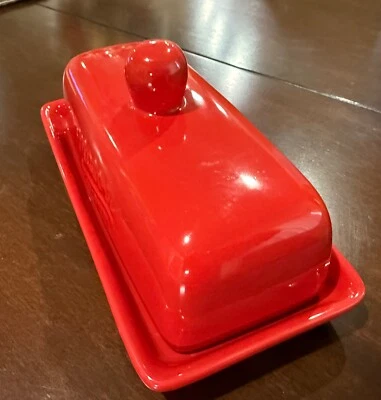 MASON CRAFT JAR AND MORE RED CERAMIC BUTTER DISH WITH LID BRIGHT RED STONEWARE - Image 1 of 4