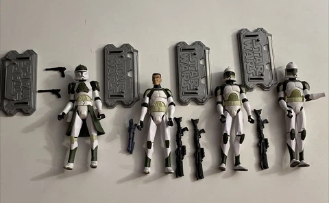 Star Wars The Clone Wars Anti-Hailfire Droid Squad Action Figure Lot Clones Cover