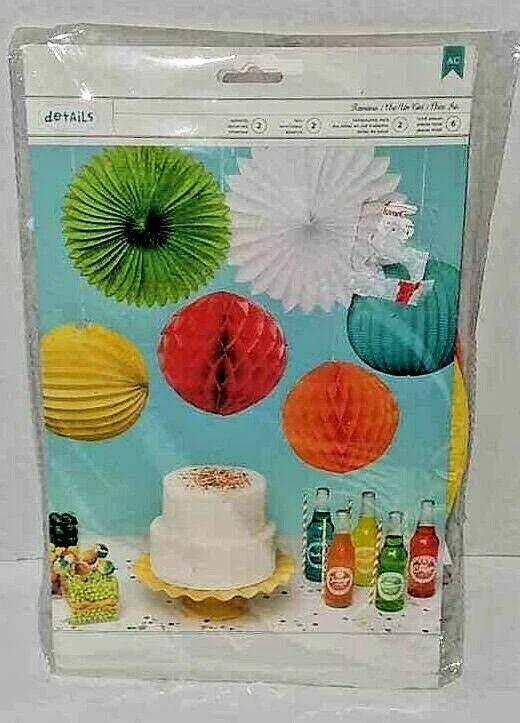 Circle Lanterns Honeycomb Paper Decorations 6 pieces Birthday Party Wedding - Image 1 of 1