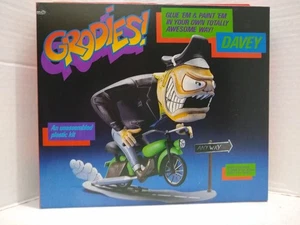 Testors #531 Grodies! Davey Figure 6 1/2" Tall Plastic Model Kit - Picture 1 of 1