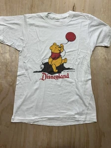 1980s Winnie The Pooh Disneyland Souvenir T-Shirt size Small S 80s Single Stitch - Picture 1 of 8
