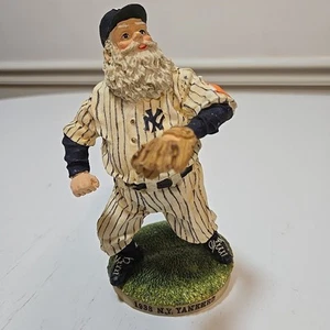 MLB Cooperstown 1938 New York Yankees Weihnachtsmann Figur in Box - Bild 1 von 8