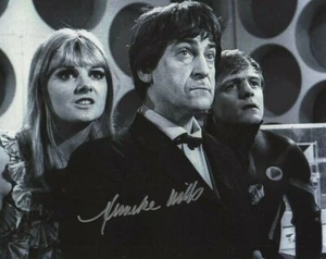 Doctor Who Autograph: ANNEKE WILLS (The Underwater Menace) Signed Photo - Picture 1 of 1