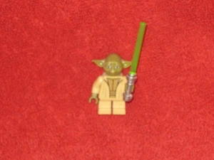 Lego Mini Figures - Star Wars - 75360 - Yoda - Bild 1 von 1