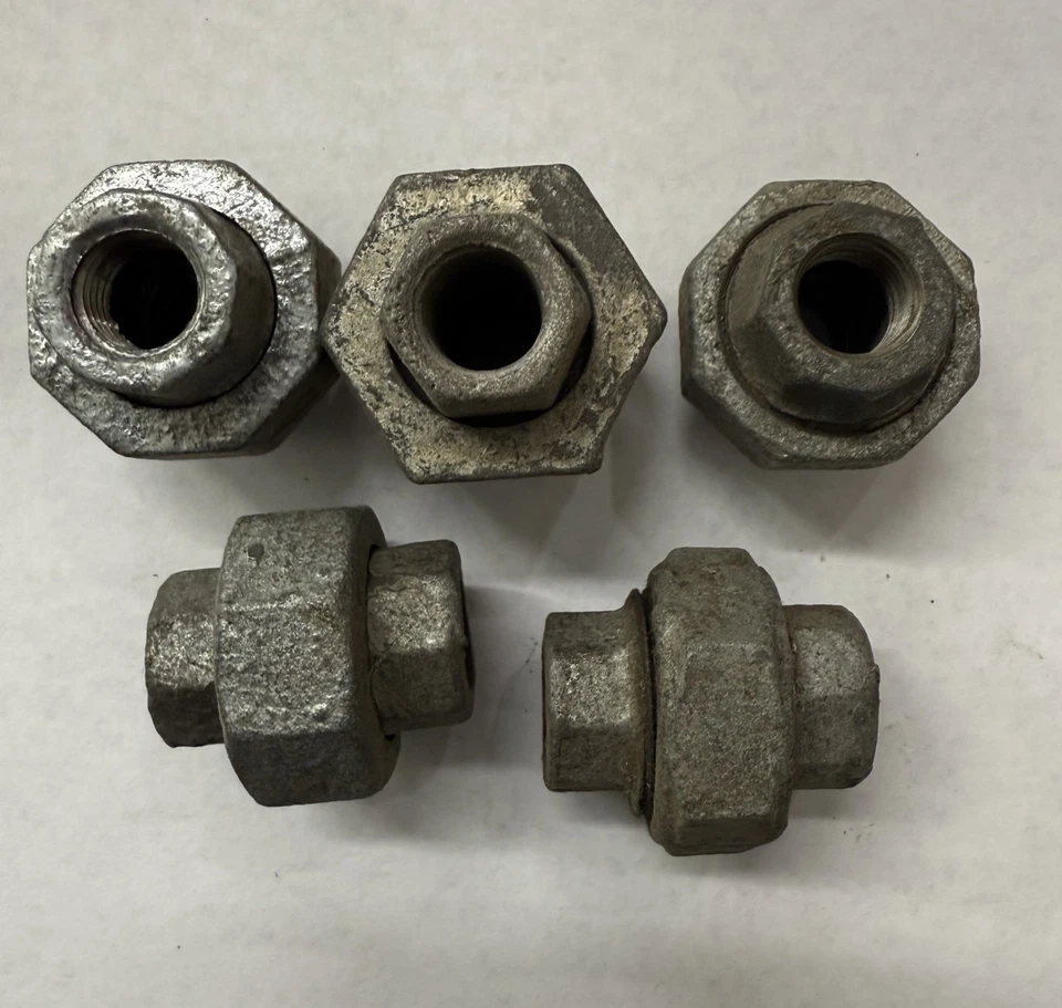 Pack of 5 Galvanized Pipe Unions 1/4" Heavy Duty Plumbing Fittings New Old Stock - Image 1 of 1