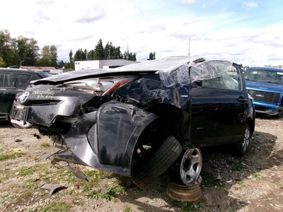 Used Power Steering Pump fits: 2016 Toyota Prius Prius VIN FU 7th and 8th digit - Image 1 of 4