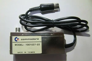 Commodore VIC 20 64  External video modulator 1001027-03 VERY RARE VINTAGE (NEW) - Imagen 1 de 4