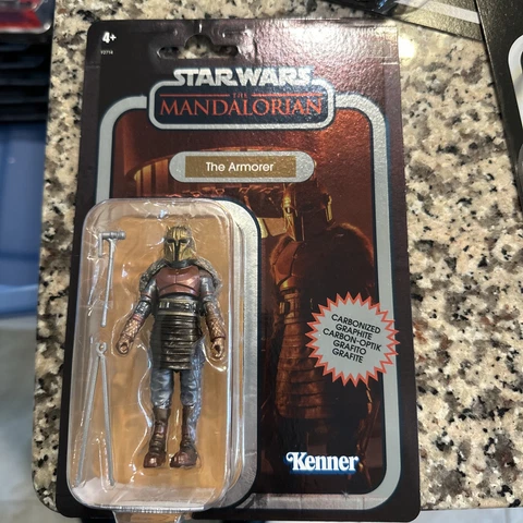 The Armorer Star Wars The Mandalorian Carbonized Collection New 2021. 3.75 inch Cover