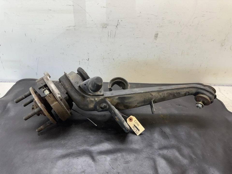 Brazo de arrastre Porsche 944  Foto 1 de 4