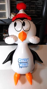 De colección Chilly Willy Penguin 24" Inflable Walter Lantz Universal Studios 1999 - Imagen 1 de 9