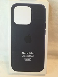 NEW GENUINE - Apple iPhone 15 Pro Silicone Case BLACK - MT1A3ZM/A Sealed Box - Picture 1 of 2