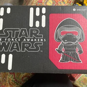 Funko Pop Star Wars Smuggler's Bounty Box. Cromo Capitán Phasma, piloto de combate - Imagen 1 de 7