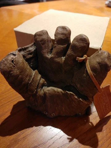 NIB: 2003 MLB All Star Game Baseball Glove Sculpture Cover